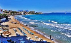Kuşadası plajlarında temizlik hızla devam ediyor