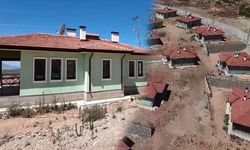 Osmaniye’de 89 deprem konutu ailelere teslim edildi