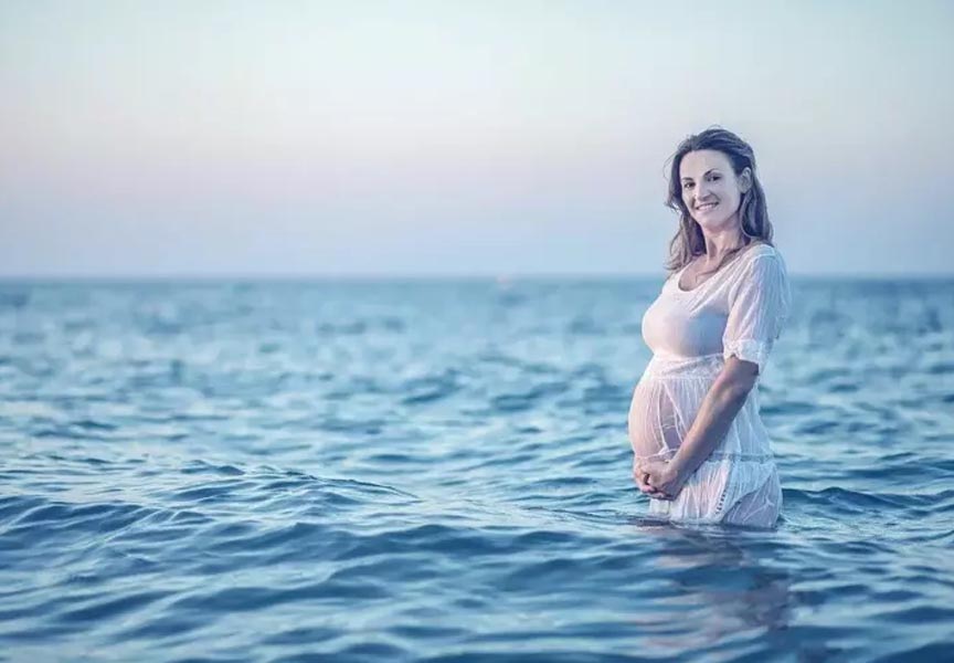 Hamile olanlar için deniz mi havuz mu?