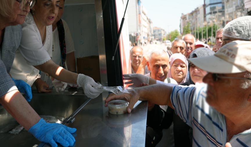 belediye aşure dağıtımı