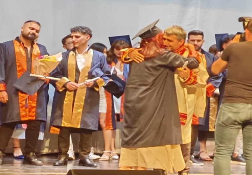 Rektör Semih Aktekin eşi için bölüm taşıdı!